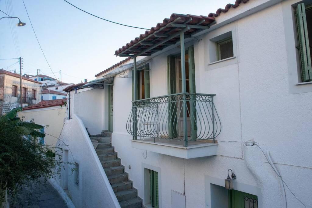Nadia'S Place Poros Town Eksteriør billede